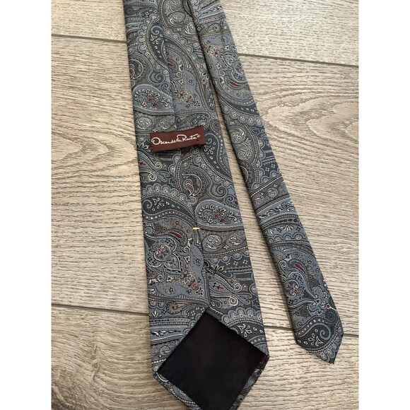 Vintage Paisley Oscar de la Renta Tie Paisley Pattern - Picture 3 of 4